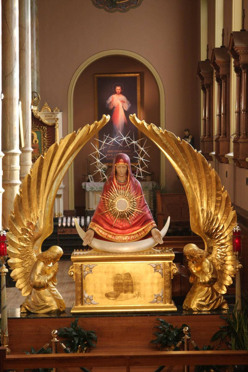 ICONIC MONSTRANCE of Our Lady of the Sign - Ark of Mercy Sanctuary of Divine Mercy in St. Stanislaus Kostka parish in Chicago, Illinois.